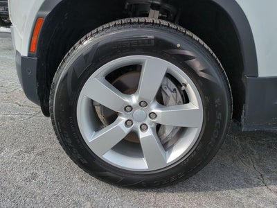 2023 Land Rover Defender 110 SE