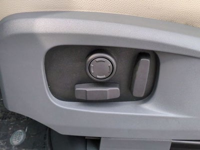 2023 Land Rover Defender 110 SE