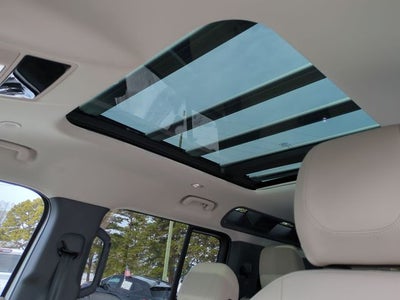 2023 Land Rover Defender 110 SE