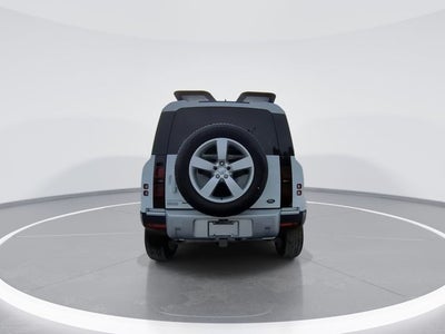 2023 Land Rover Defender 110 SE