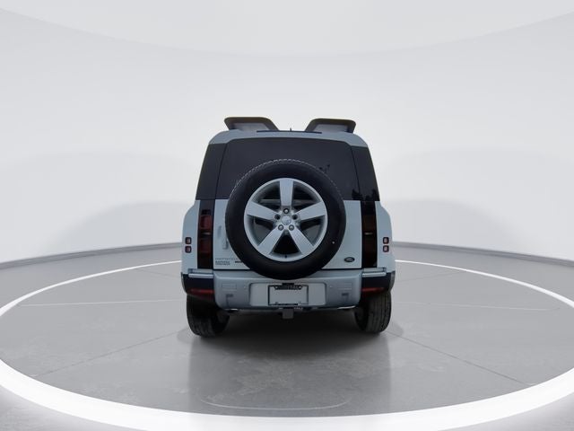 2023 Land Rover Defender 110 SE