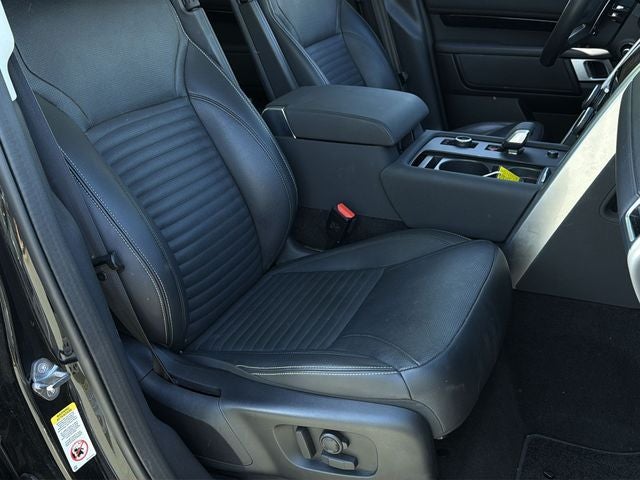 2024 Land Rover Discovery S
