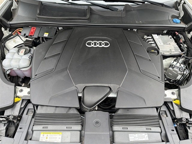 2022 Audi Q8 55 Premium Plus quattro