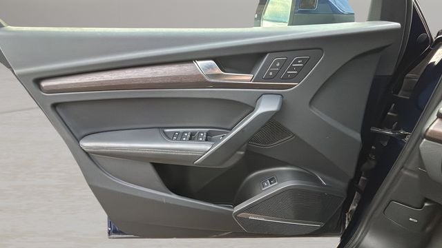 2024 Audi Q5 45 S line Premium quattro