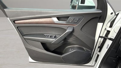 2024 Audi Q5 45 S line Premium quattro