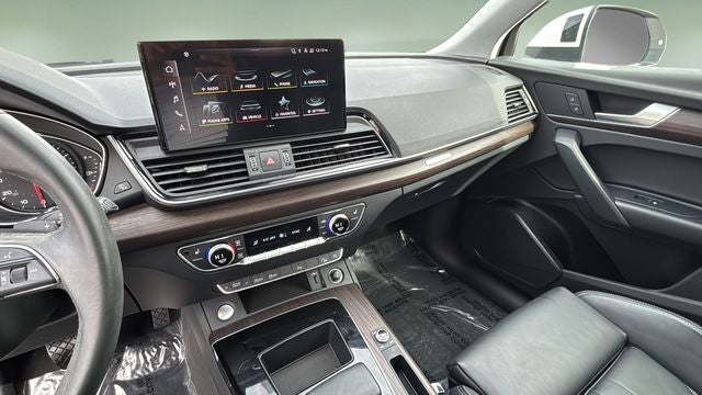 2024 Audi Q5 45 S line Premium quattro