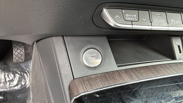 2024 Audi Q5 45 S line Premium quattro