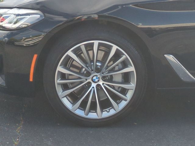 2023 BMW 5 Series 530i