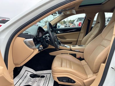 2023 Porsche Panamera Panamera Base