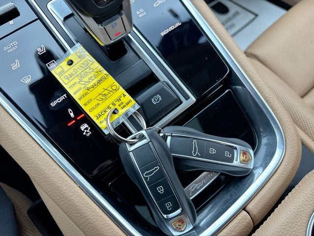 2023 Porsche Panamera Panamera Base