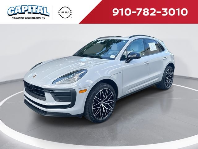 2025 Porsche Macan Base