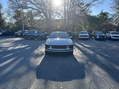 2022 Porsche Macan Base