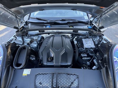 2022 Porsche Macan Base