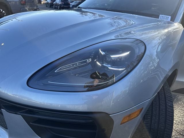 2022 Porsche Macan Base