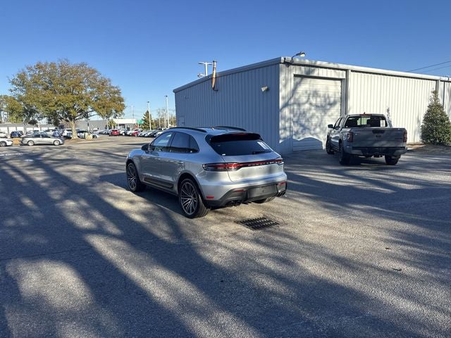 2022 Porsche Macan Base