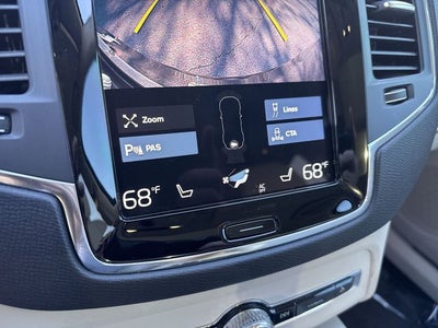 2021 Volvo XC90 T5 Momentum
