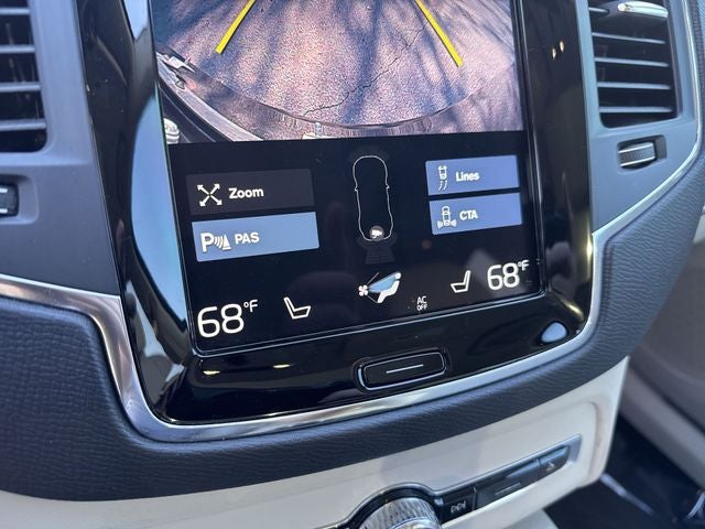 2021 Volvo XC90 T5 Momentum
