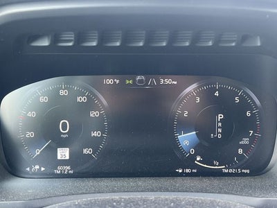 2020 Volvo XC90 T5 Momentum