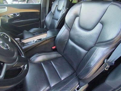 2019 Volvo XC90 T6 Inscription