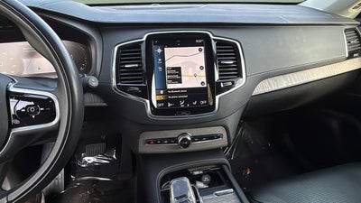 2022 Volvo XC90 Recharge Plug-In Hybrid T8 Inscription 7 Passenger