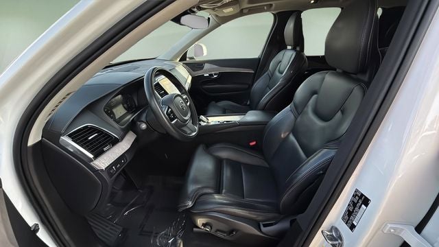 2022 Volvo XC90 Recharge Plug-In Hybrid T8 Inscription 7 Passenger