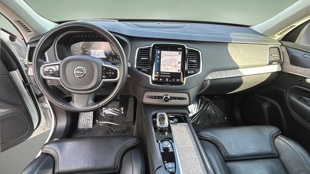 2022 Volvo XC90 Recharge Plug-In Hybrid T8 Inscription 7 Passenger