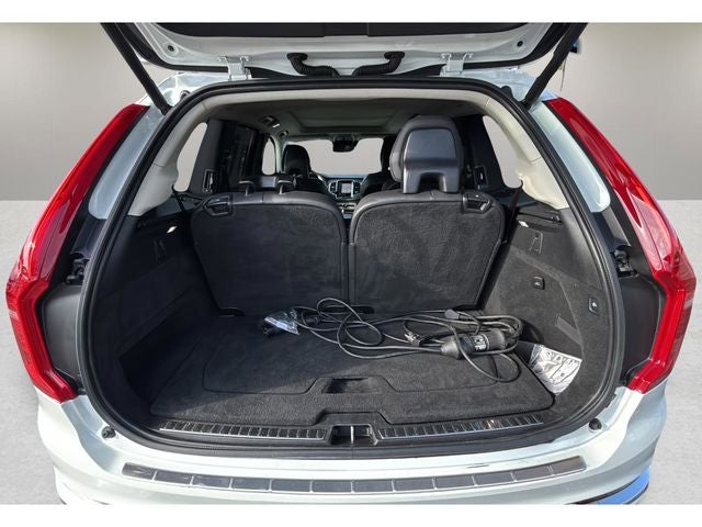 2022 Volvo XC90 Recharge Plug-In Hybrid T8 Inscription 7 Passenger