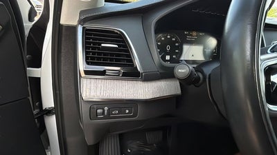 2022 Volvo XC90 Recharge Plug-In Hybrid T8 Inscription 7 Passenger