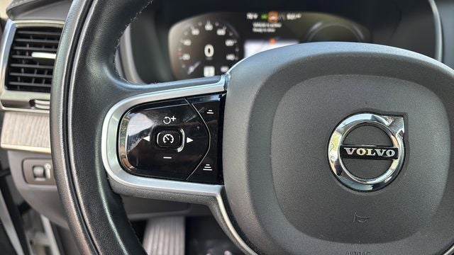 2022 Volvo XC90 Recharge Plug-In Hybrid T8 Inscription 7 Passenger