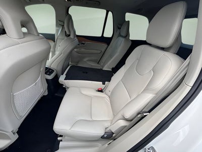 2022 Volvo XC90 Recharge Plug-In Hybrid T8 Inscription Expression 7 Passenger