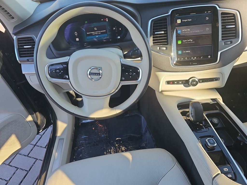 2023 Volvo XC90 B5 Core