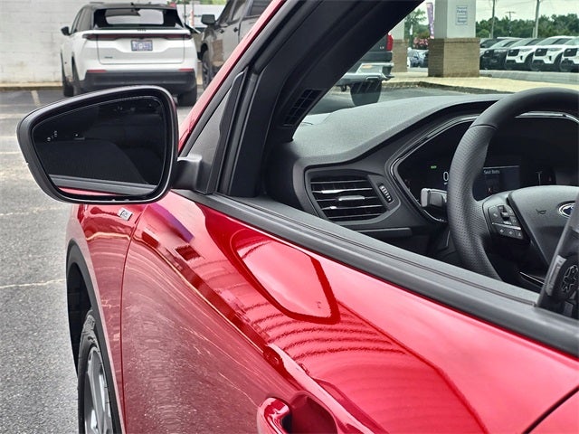 2025 Ford Escape Hybrid ST-Line