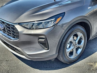 2025 Ford Escape Hybrid ST-Line