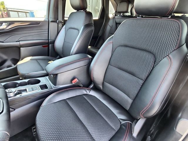 2025 Ford Escape Hybrid ST-Line