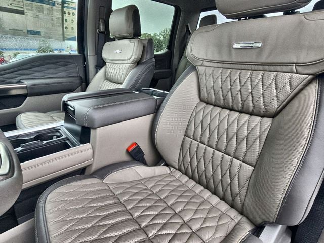 2025 Ford F-350SD Platinum