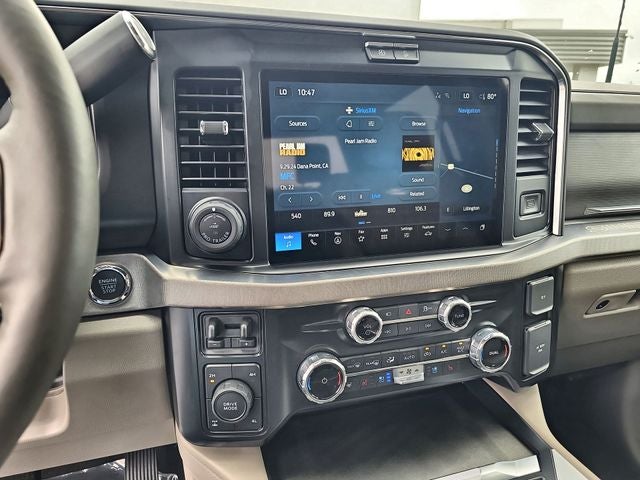 2025 Ford F-350SD Platinum