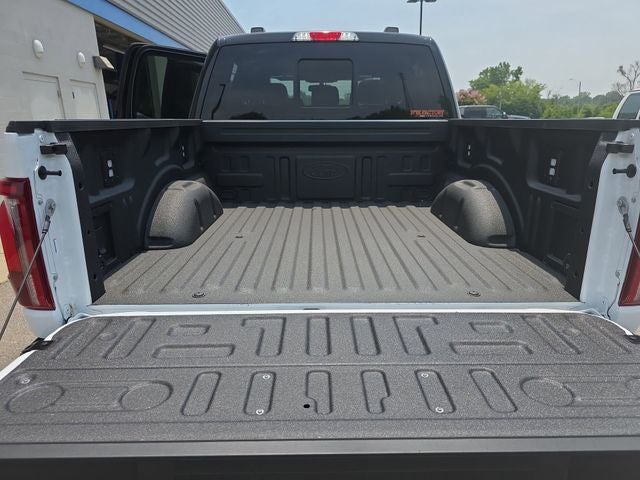 2026 Ford F-150 Lariat Black Widow