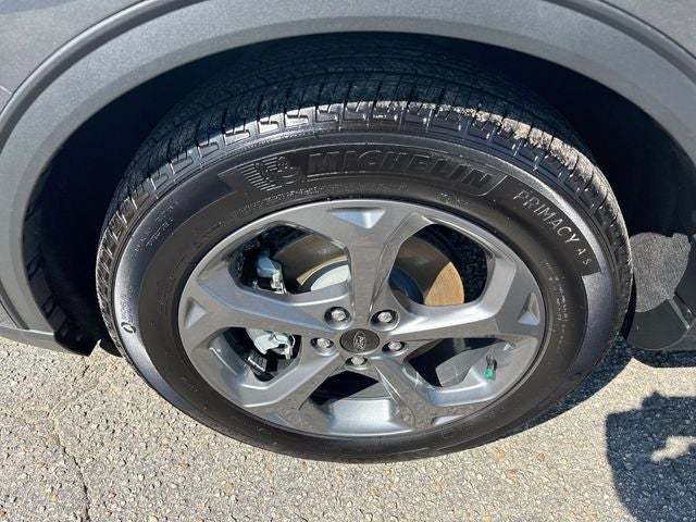 2025 Ford Escape Hybrid ST-Line