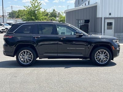 2022 Jeep Grand Cherokee Summit