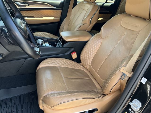 2022 Jeep Grand Cherokee Summit