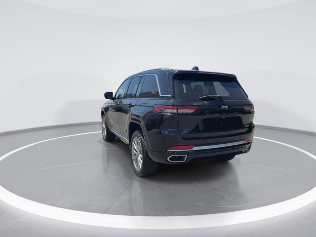 2022 Jeep Grand Cherokee Summit