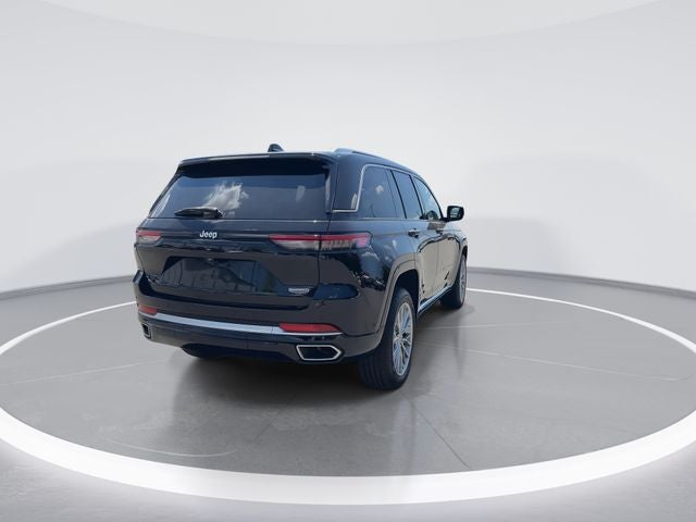 2022 Jeep Grand Cherokee Summit