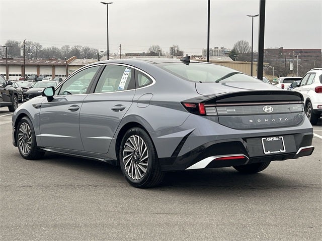 2025 Hyundai Sonata Hybrid Limited