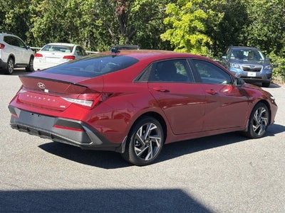 2025 Hyundai Elantra Hybrid SEL Sport