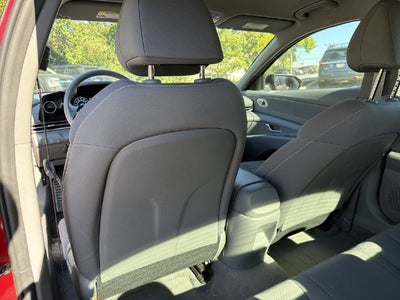 2025 Hyundai Elantra Hybrid SEL Sport