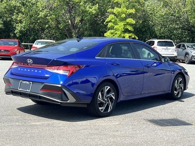 2025 Hyundai Elantra Hybrid Limited