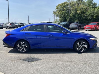 2025 Hyundai Elantra Hybrid Limited