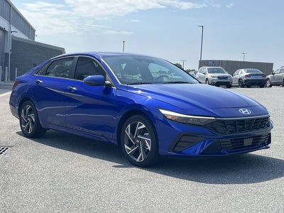 2025 Hyundai Elantra Hybrid Limited