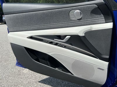 2025 Hyundai Elantra Hybrid Limited