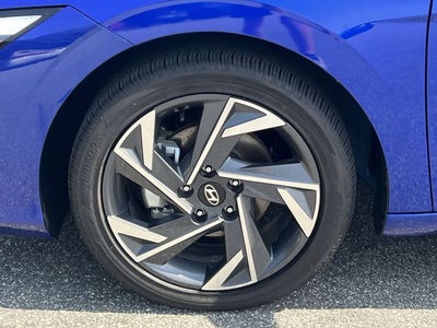 2025 Hyundai Elantra Hybrid Limited
